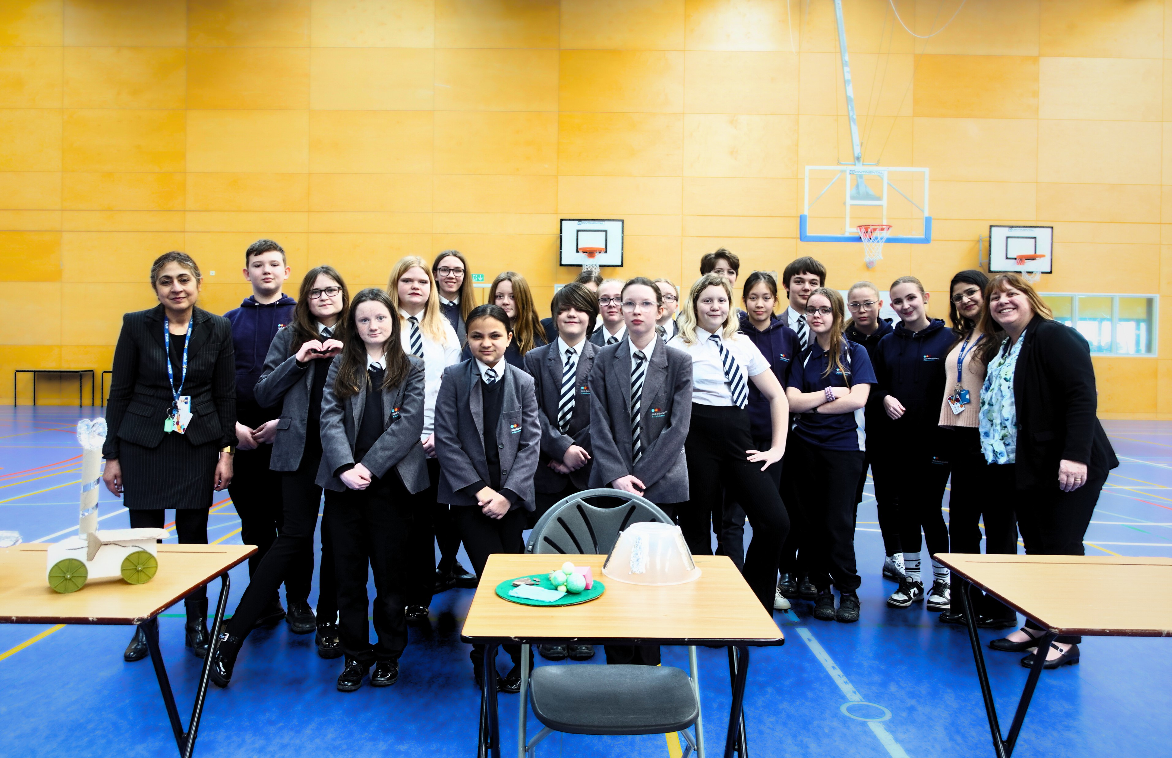 Noel Baker Science Fair Mar26 pupils